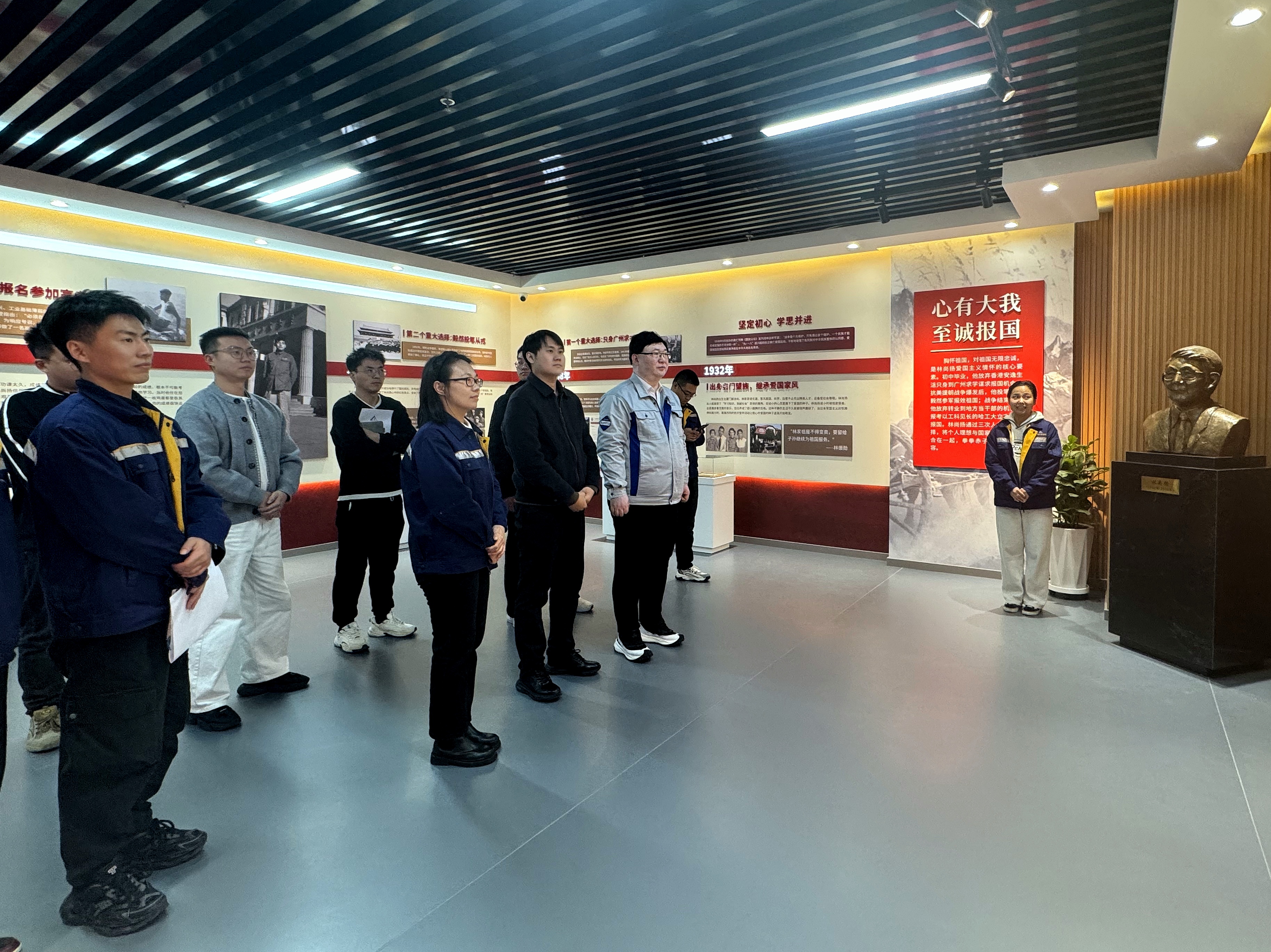 5-參觀展廳.jpg